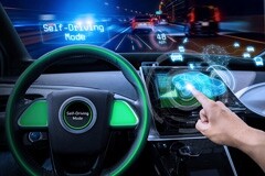 新型IC簡化48 V／12 V雙電池汽車系統的設計