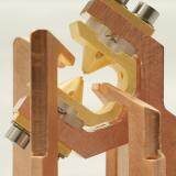 全球首款低溫單離子原子鐘問世，零下 268℃ 讓“秒”精度直指小數(shù)點后 18 位以上