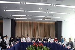 辛國斌主持召開汽車芯片供應問題研討會