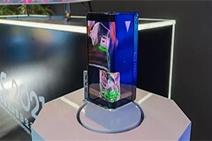 TCL華星發布全球首款8英寸無偏光片360°折疊屏：20萬次彎折無壓力