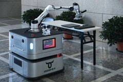 搭載“銀牛3D視覺模組”的深紫外線消殺機器人，為北京冬奧保駕護航