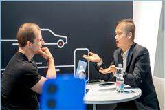魅族董事顧彬彬在MWC25上宣布：魅族攜Flyme AI生態(tài)系統(tǒng)重返全球市場