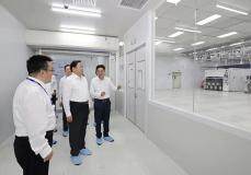 長飛先進武漢基地首片晶圓正式下線