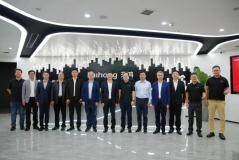 深開鴻與電子科大達(dá)成合作：開源鴻蒙為技術(shù)紐帶，將推國產(chǎn)操作系統(tǒng)底層技術(shù)突破與高水平成果轉(zhuǎn)化