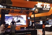 TE Connectivity于2016日本電子高新科技博覽會展出與HTC Vive合作款TE VR滑翔機
