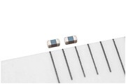 TDK 電壓保護器件:具有高ESD（靜電放電）魯棒性的車載以太網用貼片壓敏電阻